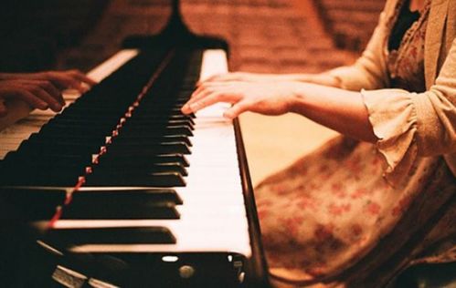 鋼琴是否需要蓋琴罩？科學(xué)使用指南